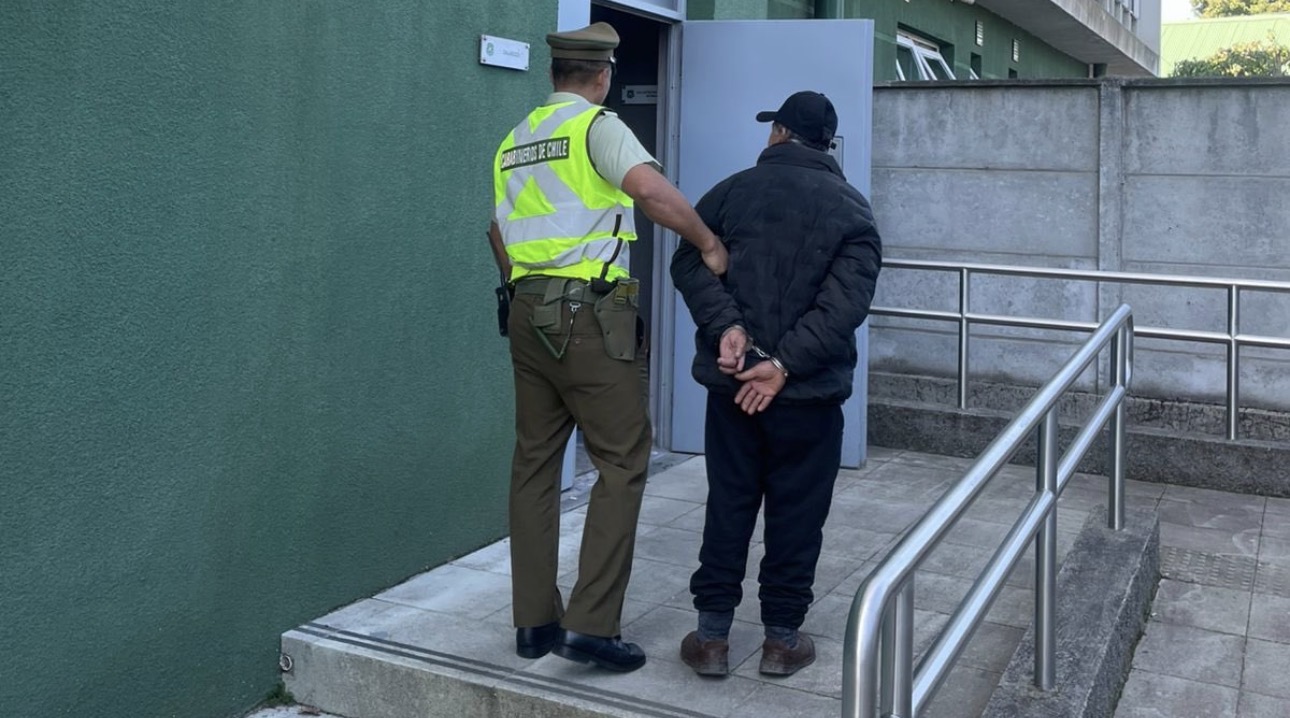 Detienen a hombre de 62 años por acoso sexual a menor en plaza pública De La Unión