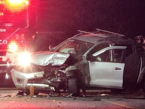 Dos personas fallecidas deja violenta colisión frontal en ruta Futrono–Llifén