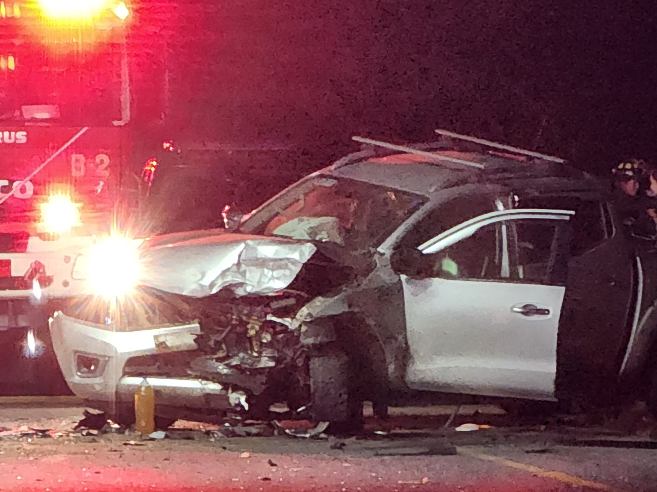 Dos personas fallecidas deja violenta colisión frontal en ruta Futrono–Llifén