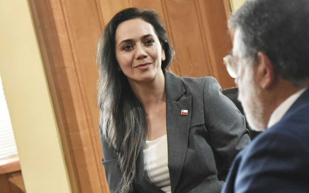 Delegada Carrasco se realiza test drogas y ya tiene el resultado: Prueba se extendería a otras autoridades