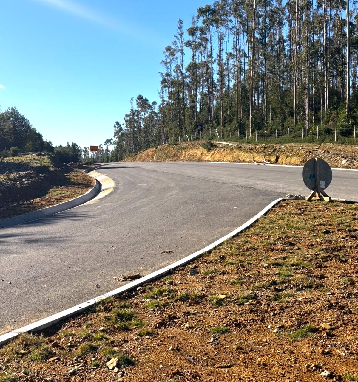 Nuevo bypass de Corral alcanza 70% de avance y busca sacar el tránsito de camiones del radio urbano