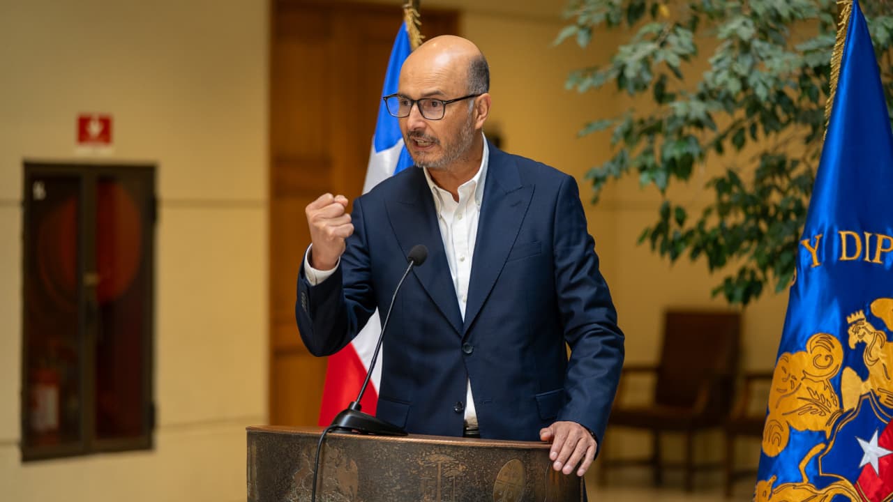 Ilabaca tras avance del Plan de Reconstrucción Nacional: “Hoy el Gobierno y la derecha celebran”