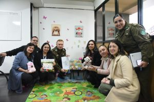 A fines de 2026 todos los destacamentos de Carabineros de Los Ríos podrían contar con “rincones infantiles”