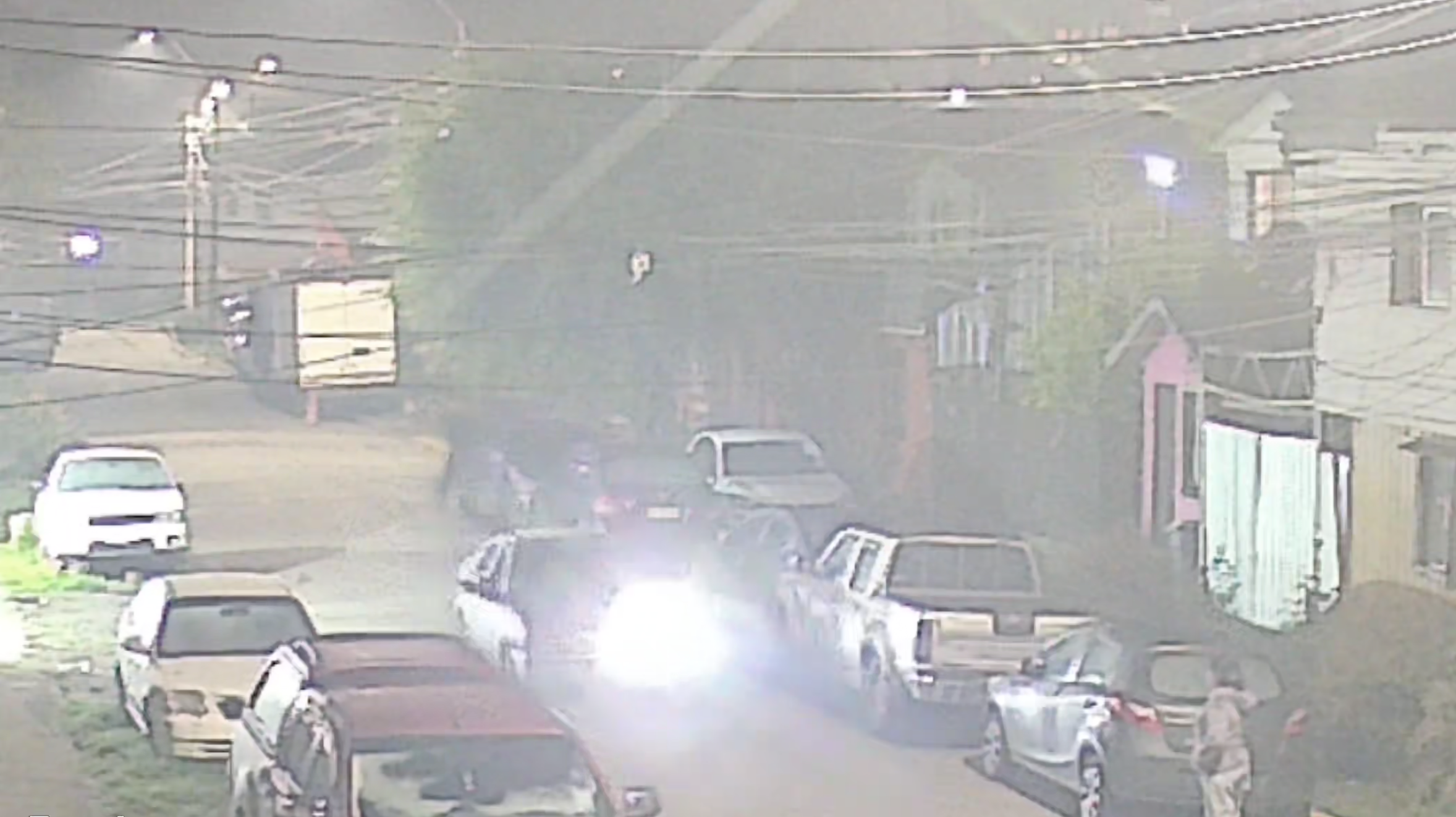 Impactante balacera en Valdivia: Pasaron en un auto y dispararon contra grupo de personas