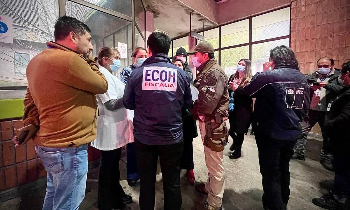 Ministro de Seguridad suspende agenda y viaja a Valdivia tras ataque que dejó a dos carabineros baleados