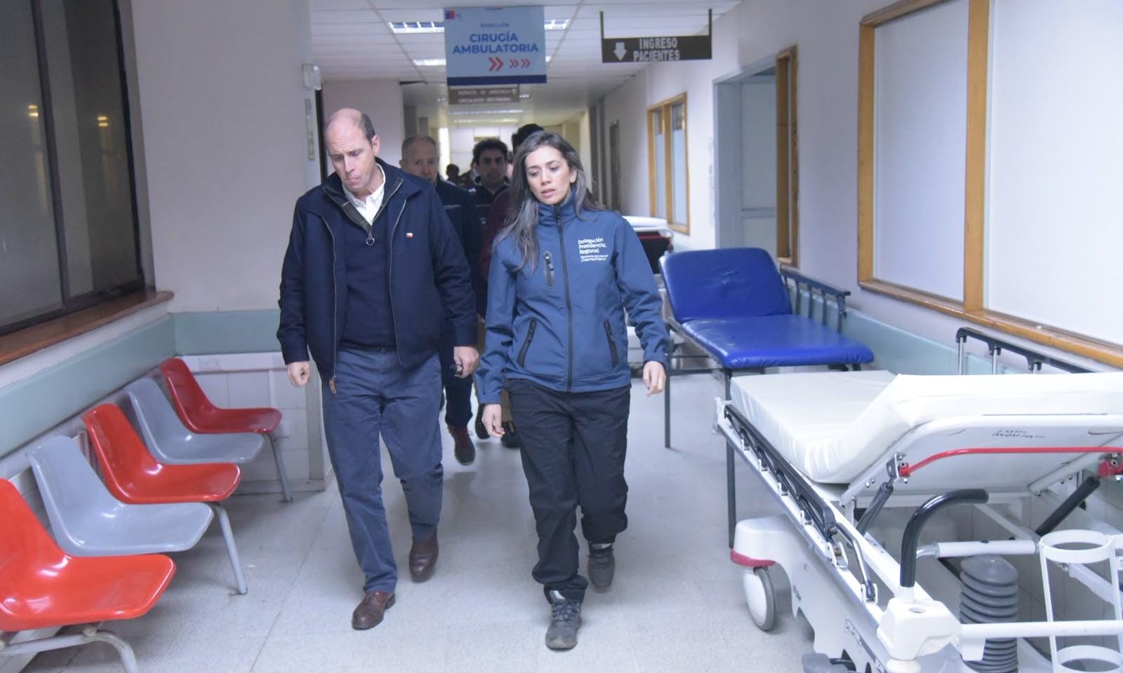 Ministro Arrau confirma que carabinero herido en Valdivia permanece en estado “muy crítico”