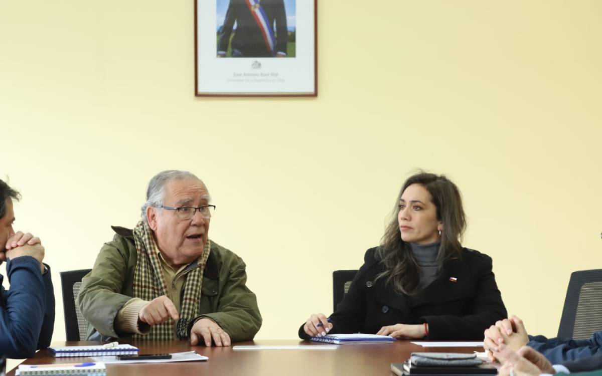 Alcalde de Paillaco acusa que ministro de Agricultura pasó por alto al municipio