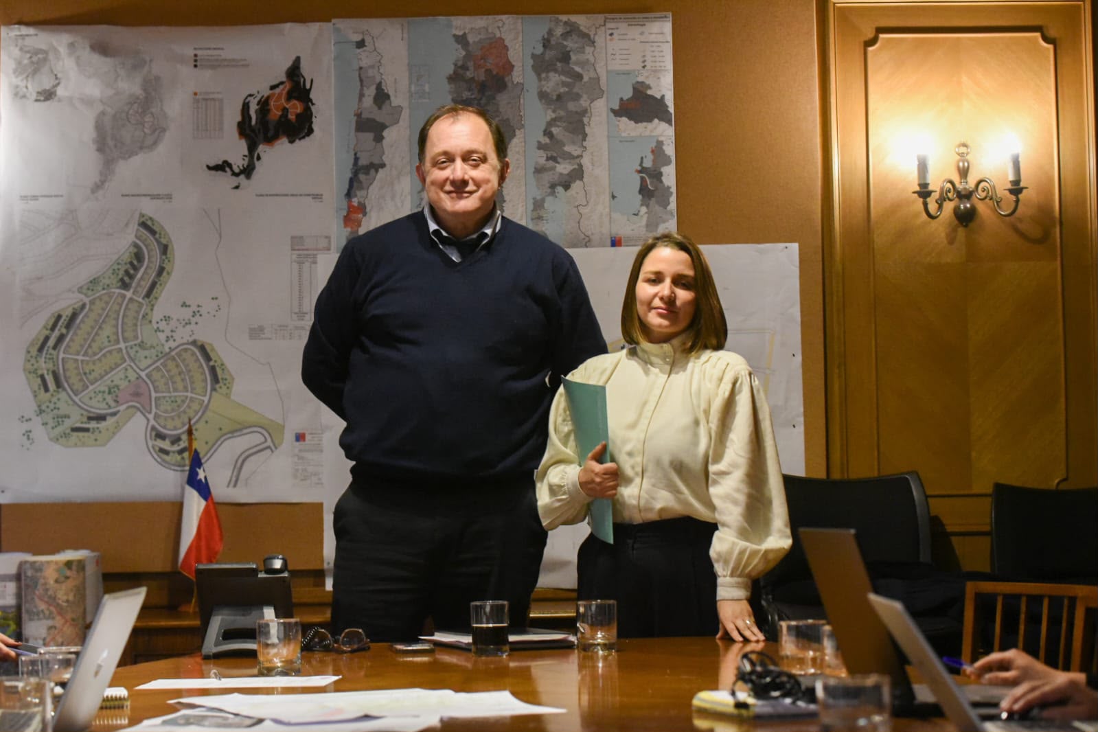Amtmann coordina con Vivienda plan para destrabar proyectos habitacionales en Valdivia