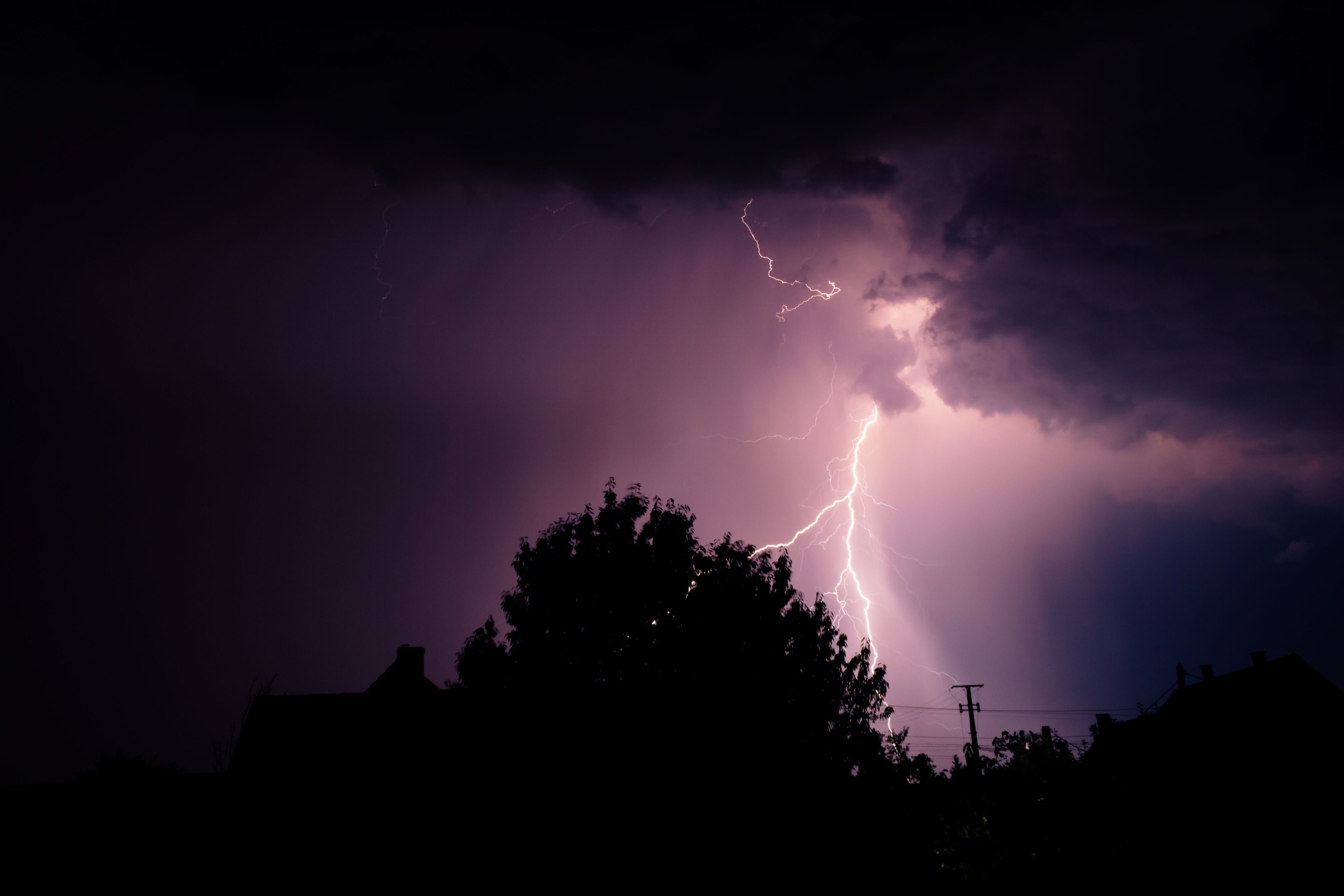Ante inestabilidad atmosférica: Pronostican tormentas eléctricas en la Región de Los Ríos