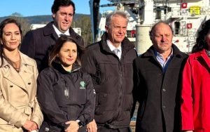 Alcaldesa Amtmann pide a Kast resguardar inversión pública para impulsar el empleo en Valdivia